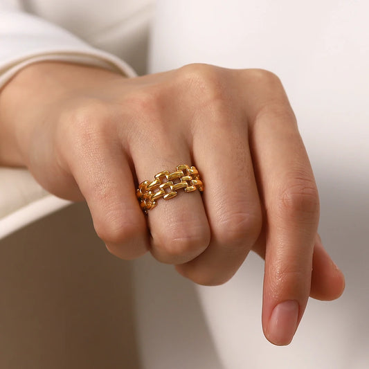 Interlocking Gold Ring