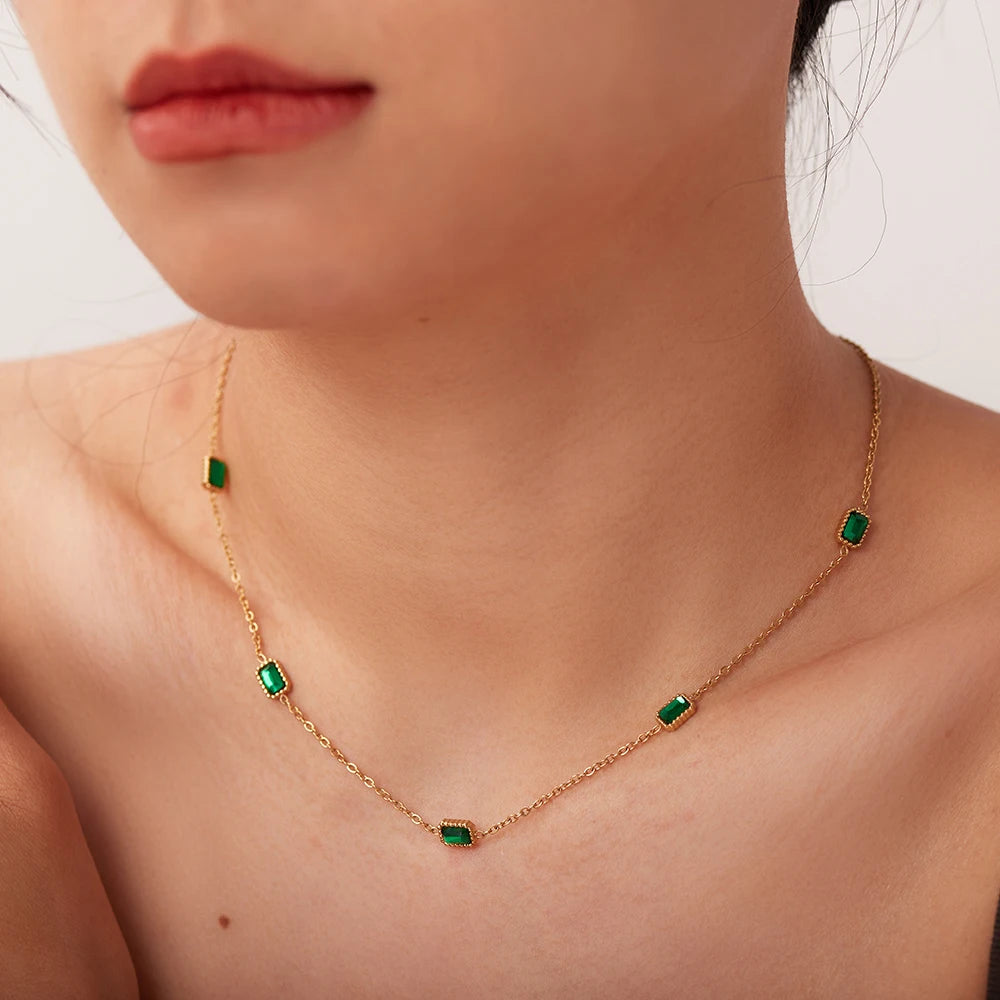 Verdant Glow Necklace