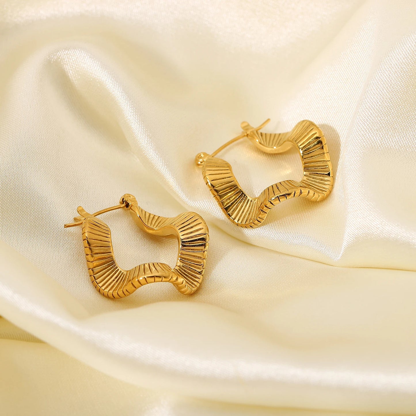 Graceful Ripple Earring