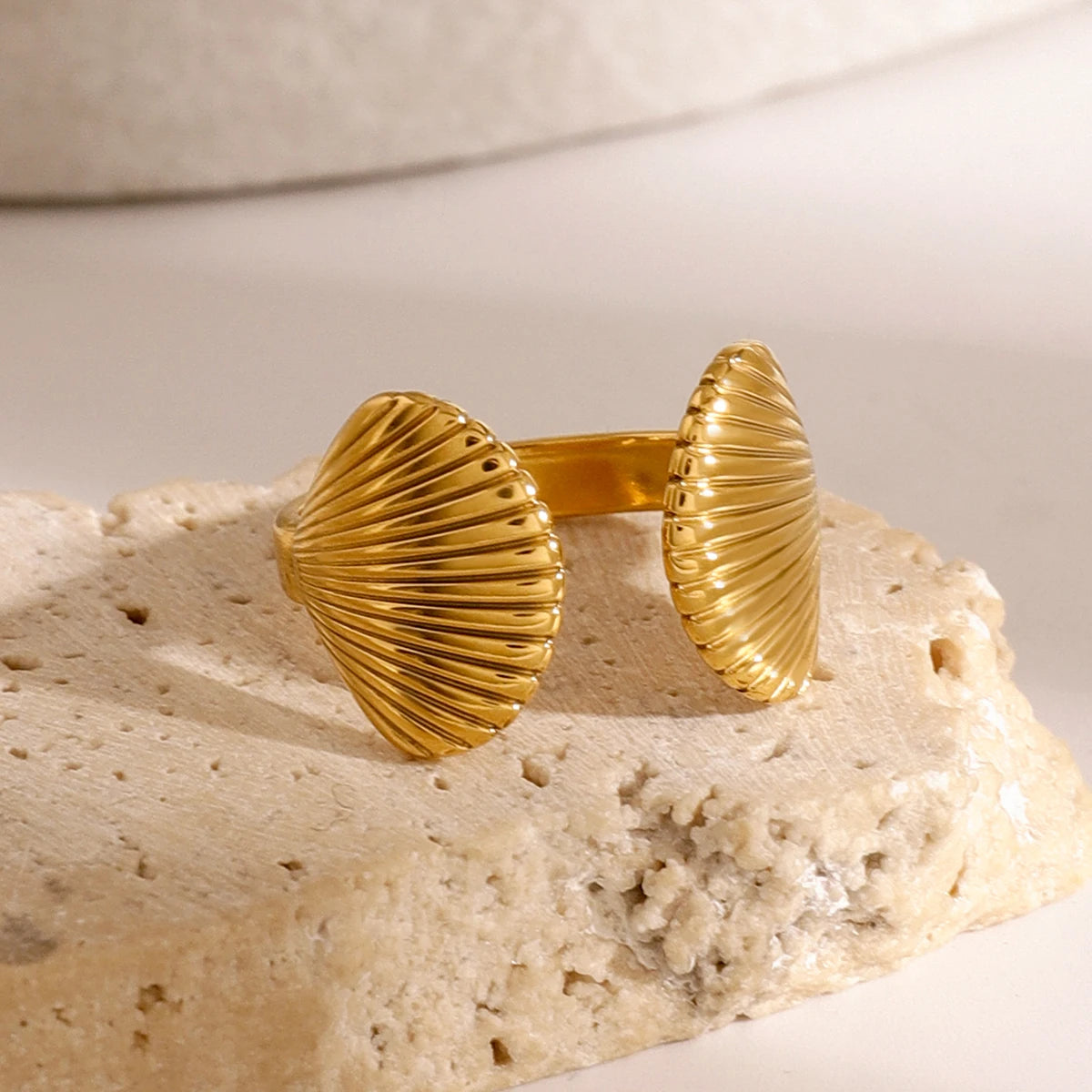 Double Scallop Ring