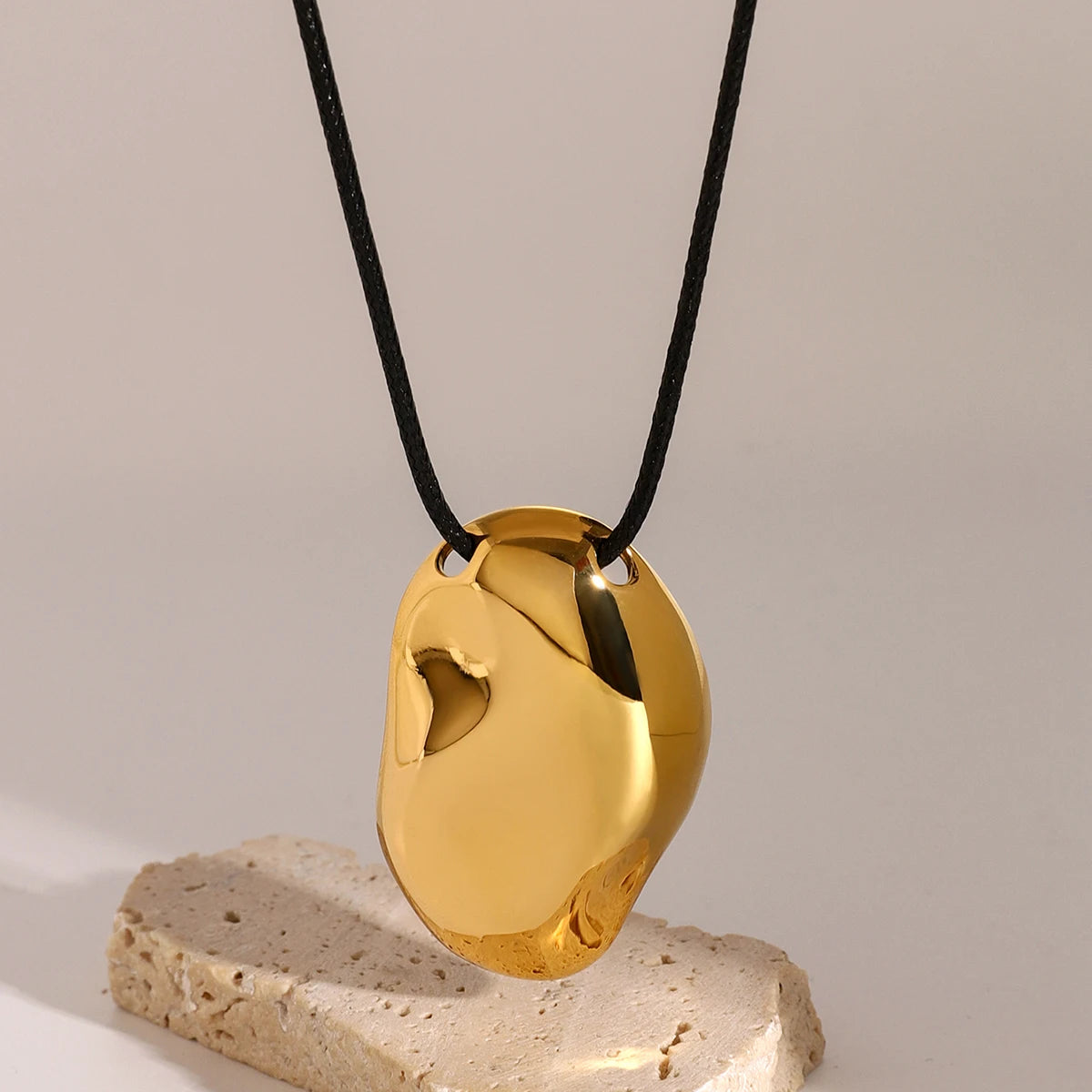 Spherical Flow Necklace